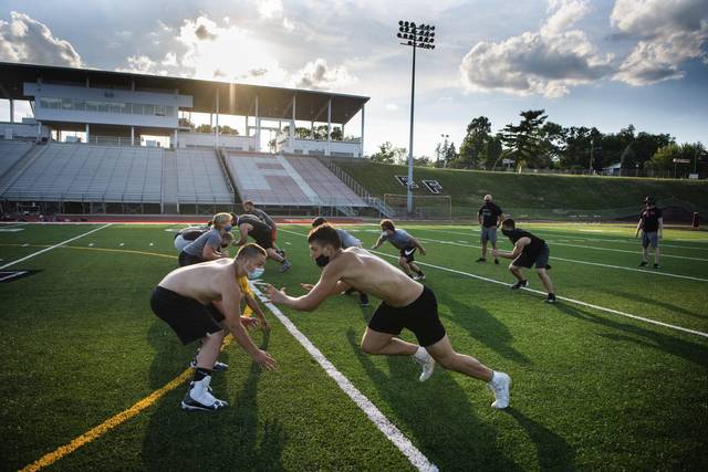 PIAA delays fall sports for 2 weeks to talk with Gov. Wolf, state legislature