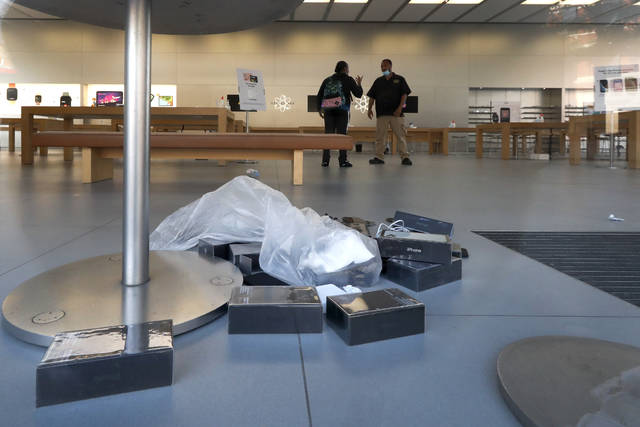 2903409_web1_2903409-d33fd755ef1c44c6bb728ad7a2c3cbb6