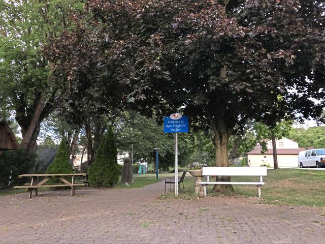 2909167_web1_WEB-delmont-rosewigfieldparklet