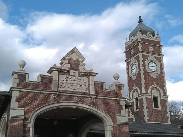 2909734_web1_WEB-GreensburgTrainStation02
