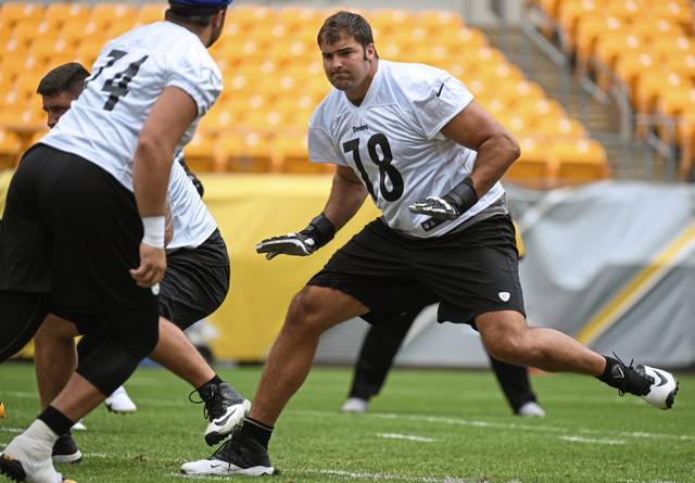 2918287_web1_gtr-SteelersOL02-081620