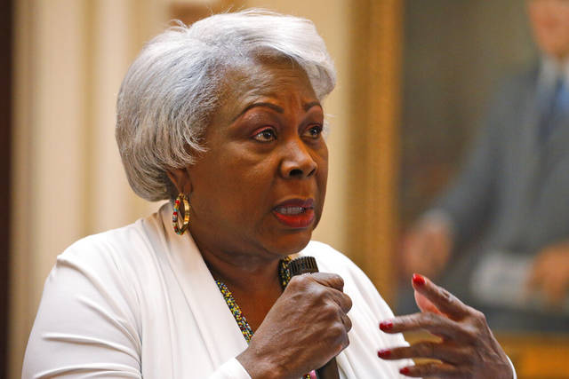 2927994_web1_AP20068772331595