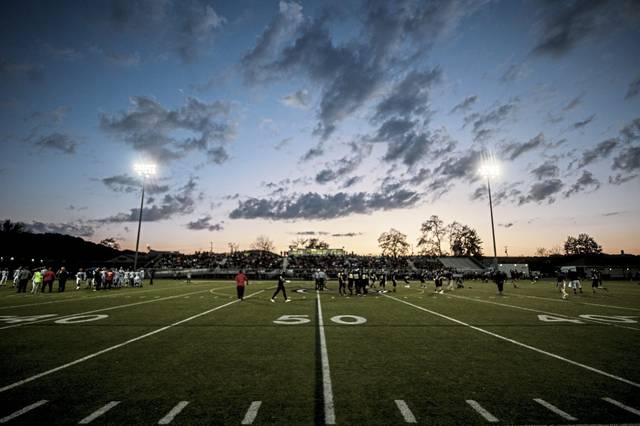 Quaker Valley halts team workouts after off-campus exposure to covid-19