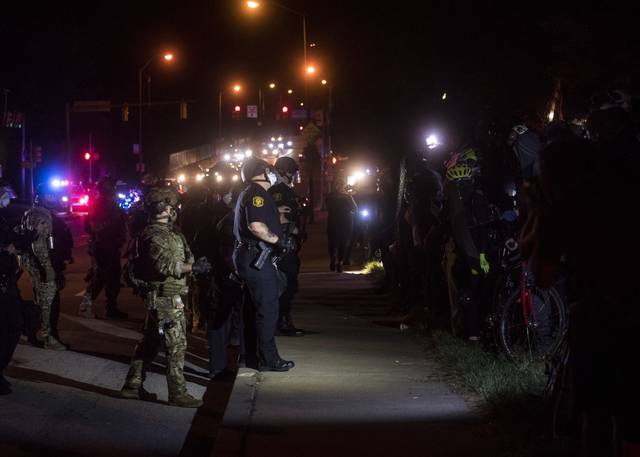 2934636_web1_PTR-PedutoProtest006-082020