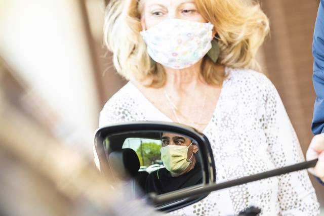 2940310_web1_coronavirus-36