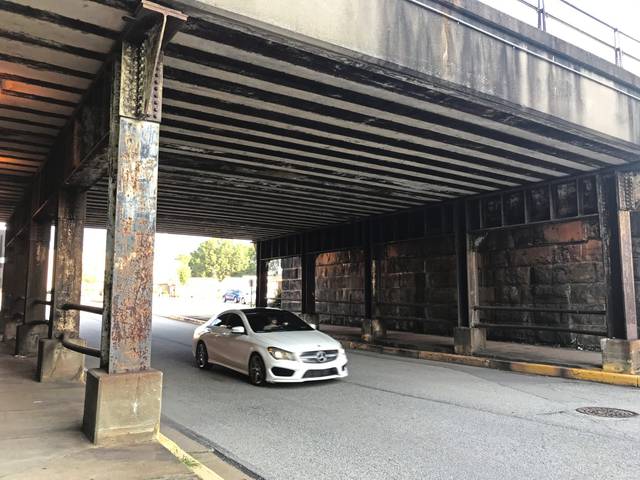 2947039_web1_gtr-LatUnderpass1-081220