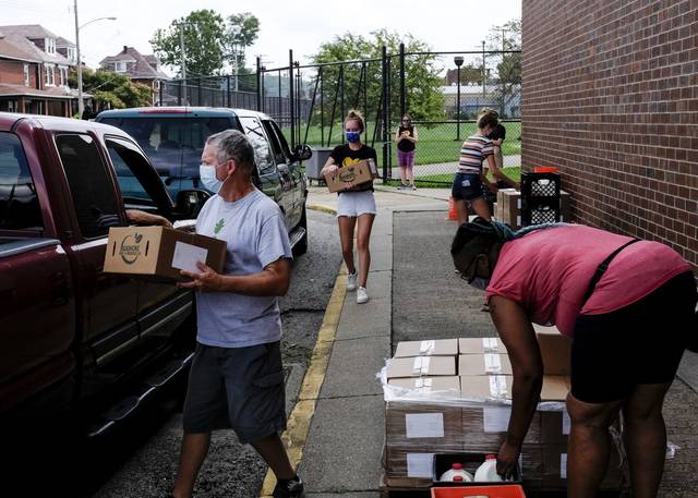 2957654_web1_ptr-lo-412FoodRescue001-080820