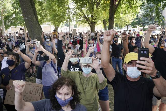 2963819_web1_2963819-14afba51941a4ceea23cf69390ce3a1e