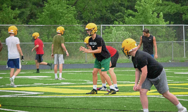 Led by a staff of former Lancers, Deer Lakes ready to turn the corner