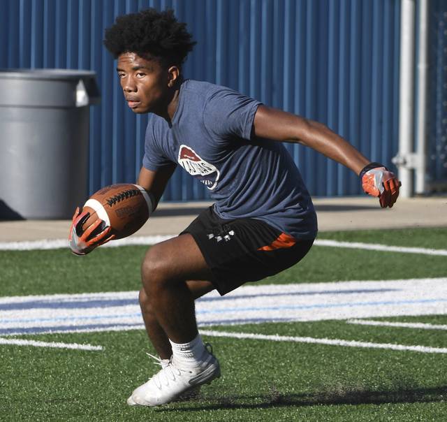 After rare playoff miss, Woodland Hills aims for normalcy