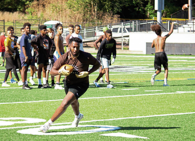 Valley to rely on experience, running game