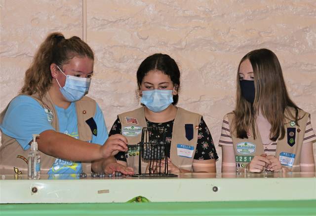 2967369_web1_nj-GirlScoutCamp1-091020