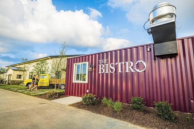 2970596_web1_gtr-BellaTerraBistro-o90320