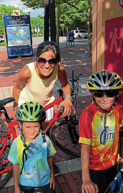 2975531_web1_sew-covidbiking02-091020