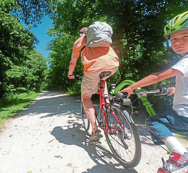 2975531_web1_sew-covidbiking03-091020
