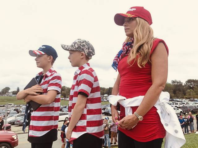 2981563_web1_gtr-Trumpcrowd2-090420