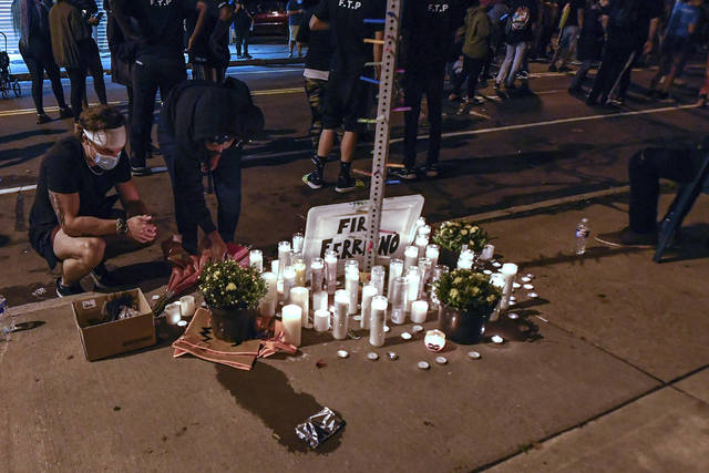 2985110_web1_2985110-22645478f6174a22b9ba4e9e87adfb0e