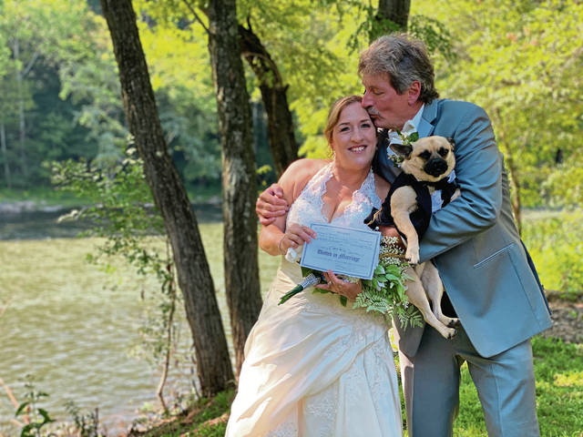 2991436_web1_riverfront-park-wedding