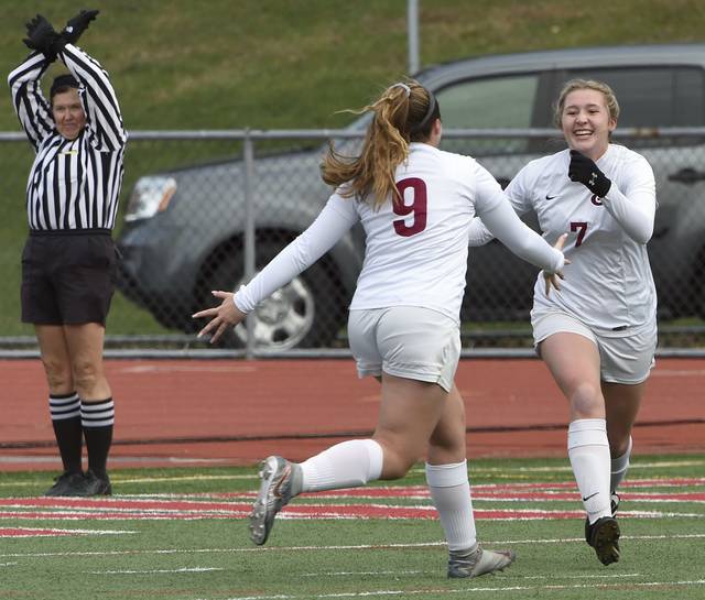 Westmoreland high school notebook: Penn-Trafford, Hempfield football games will play as scheduled