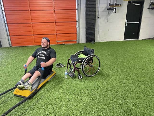 3002186_web1_GTR-SLEDHOCKEY-2