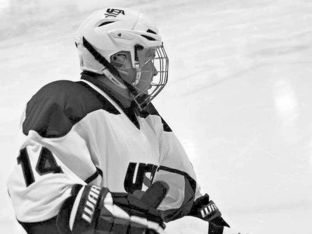 3002186_web1_gtr-sledhockey-7
