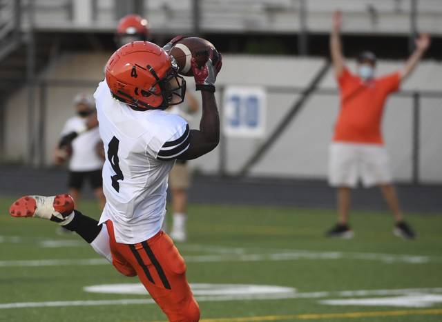 Clairton hands Jeannette rare season-opening loss in Class A showdown