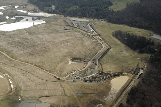 3006764_web1_gtr-flight93memorialGALLERY18