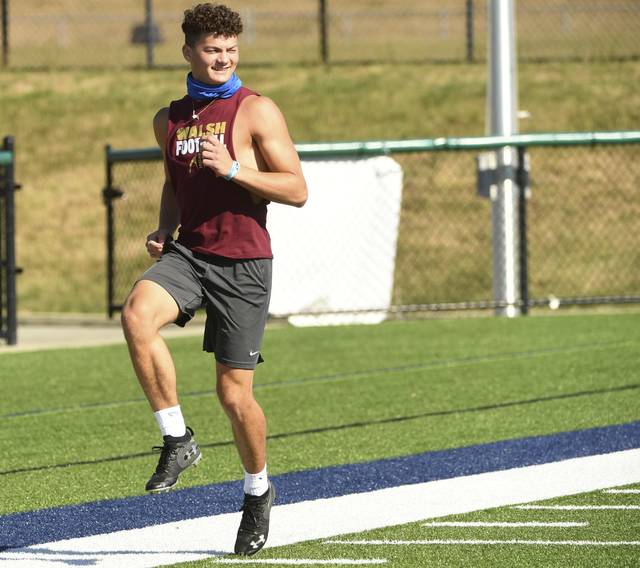 With support of teammates, Freeport QB Garrett King ready to overcome cancer diagnosis