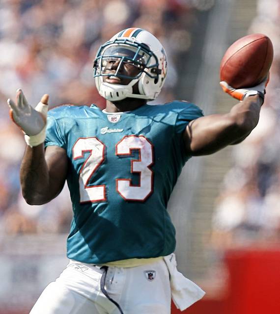 3037546_web1_AP080921017697 3037546_web1_AP080921017697