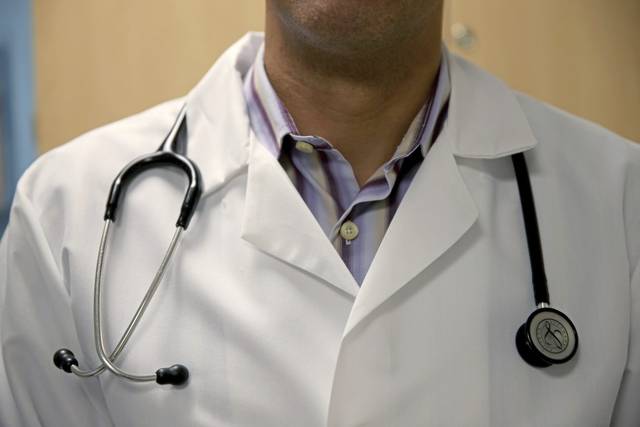 3044122_web1_web-doctor-00