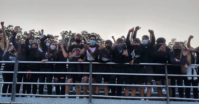 Plum keeps rolling, upends No. 2 Mars