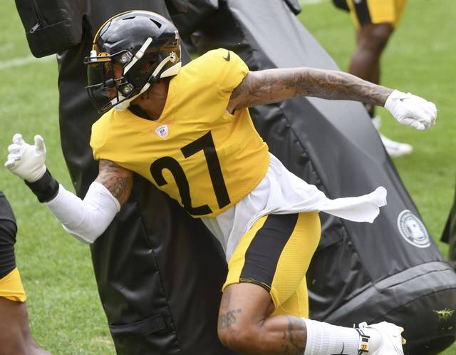 3071136_web1_ptr-Steelers02-090320