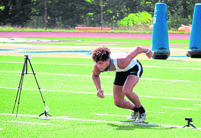 Kiski Area running back Kenneth Blake commits to Albany<span class="headline-video">Video <i class="fa-solid fa-circle-play"></i></span>