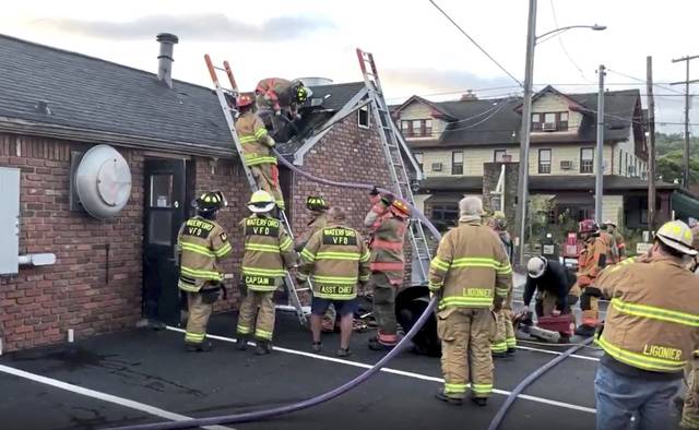 3081640_web1_gtr-pieshopfire-100320