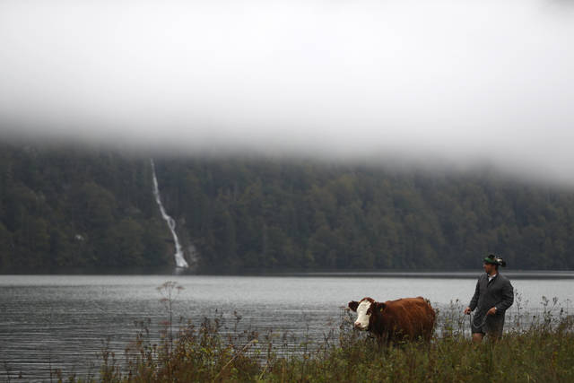 3082354_web1_3082354-73d15d2e8ebd46f4be1fc3ba57882636