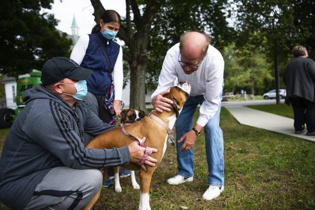 3088638_web1_vnd-AnimalBlessing-264-100520
