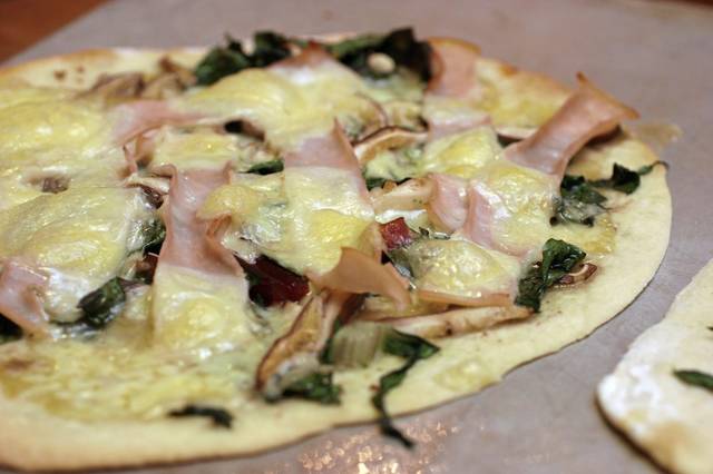 3090533_web1_gtr-liv-flatbread-01-101120