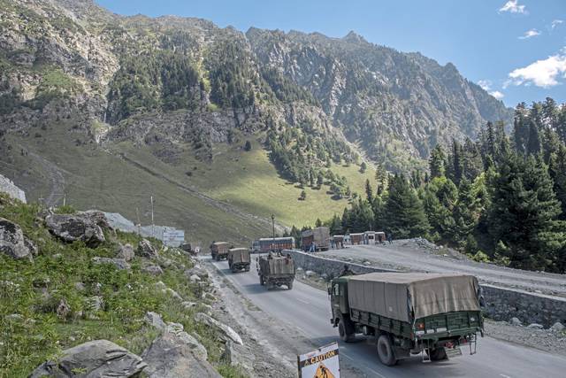 3115235_web1_AP20273362896863