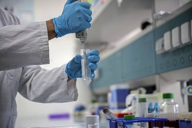 3116372_web1_ptr-coronadeaths-101320