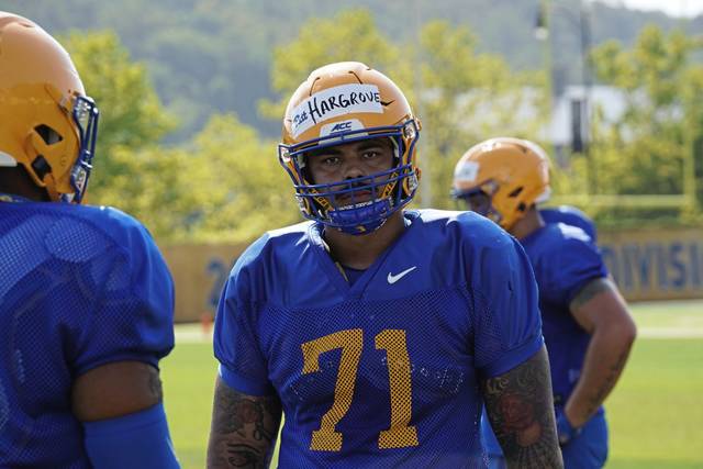 3123446_web1_gtr-Pittfb03-090920