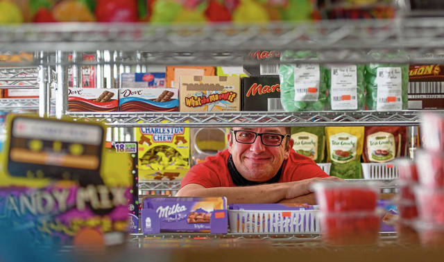 3126215_web1_VND-CandyStoreStruggles3-101620