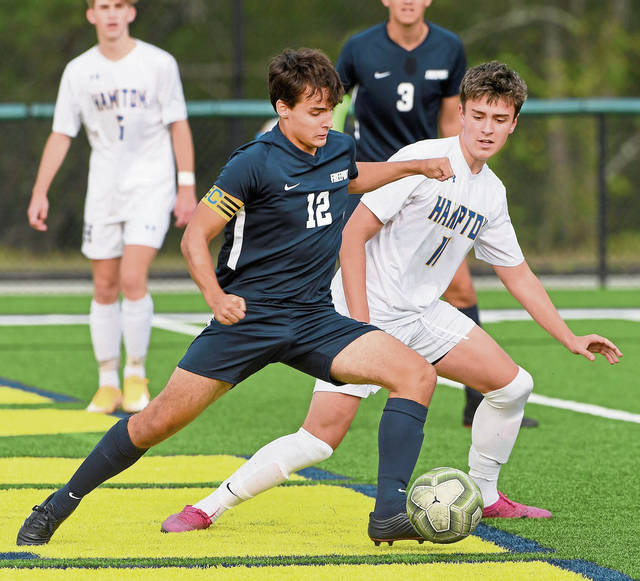 Longtime friends, teammates Nichols, Viszlay lead Hampton soccer into postseason