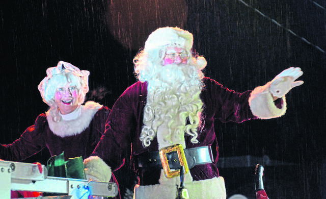 3150975_web1_Pal-OakChristmas12-120519