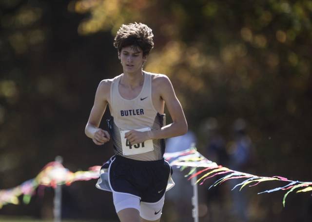 North Allegheny takes team titles at Tri-State cross country meet<span class="headline-video">Video <i class="fa-solid fa-circle-play"></i></span>