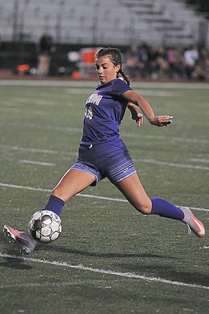 Plum girls soccer team routs Gateway in playoff opener