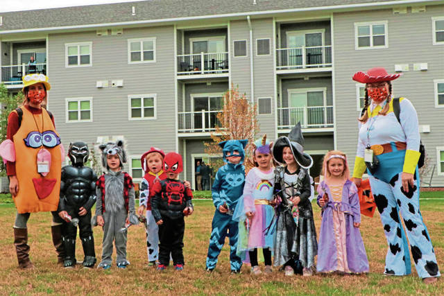 3169326_web1_nj-lo-HalloweenParade7-110520