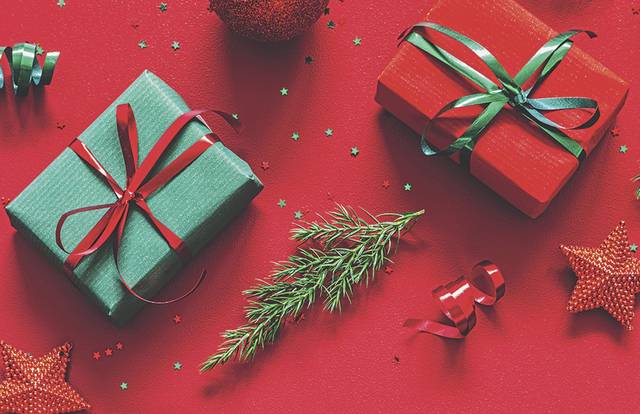 3170185_web1_WEB-christmasgifts