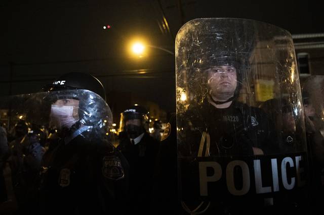 3172125_web1_Philadelphia_Police_Shooting_31793.jpg-bece2