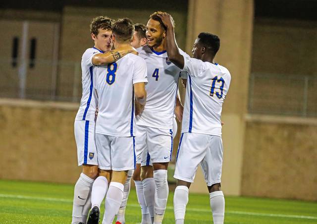 3173219_web1_gtr-Pittsoccer-102120