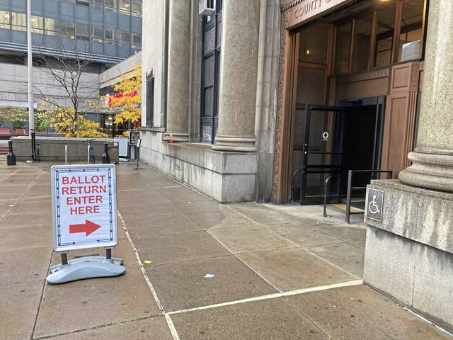 3173557_web1_ptr-MailInBallots01-102920